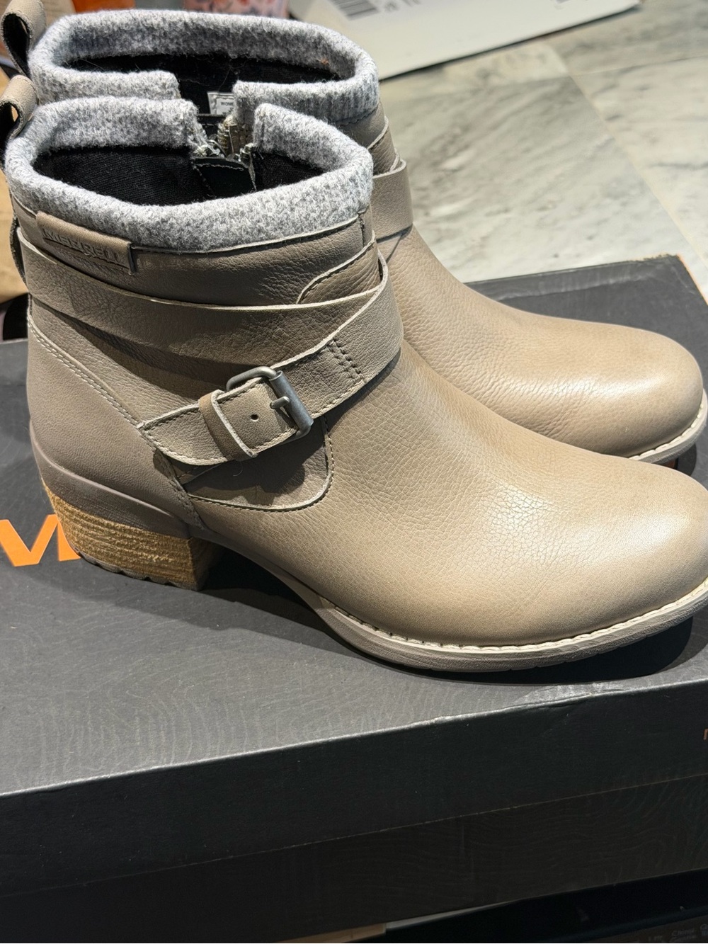 Women's Merrell Leather moon rock